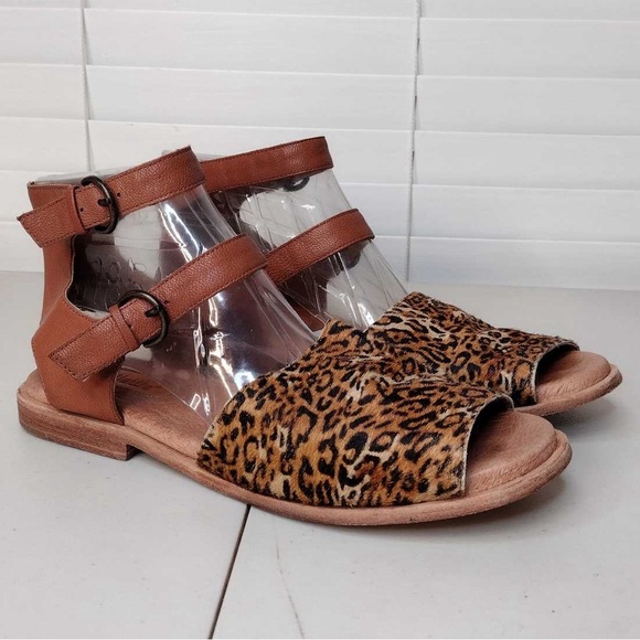 Anthropologie Gee WaWa Boho Calf Hair Leopard Print Gladiator Ankle Sandals - Picture 2 of 16